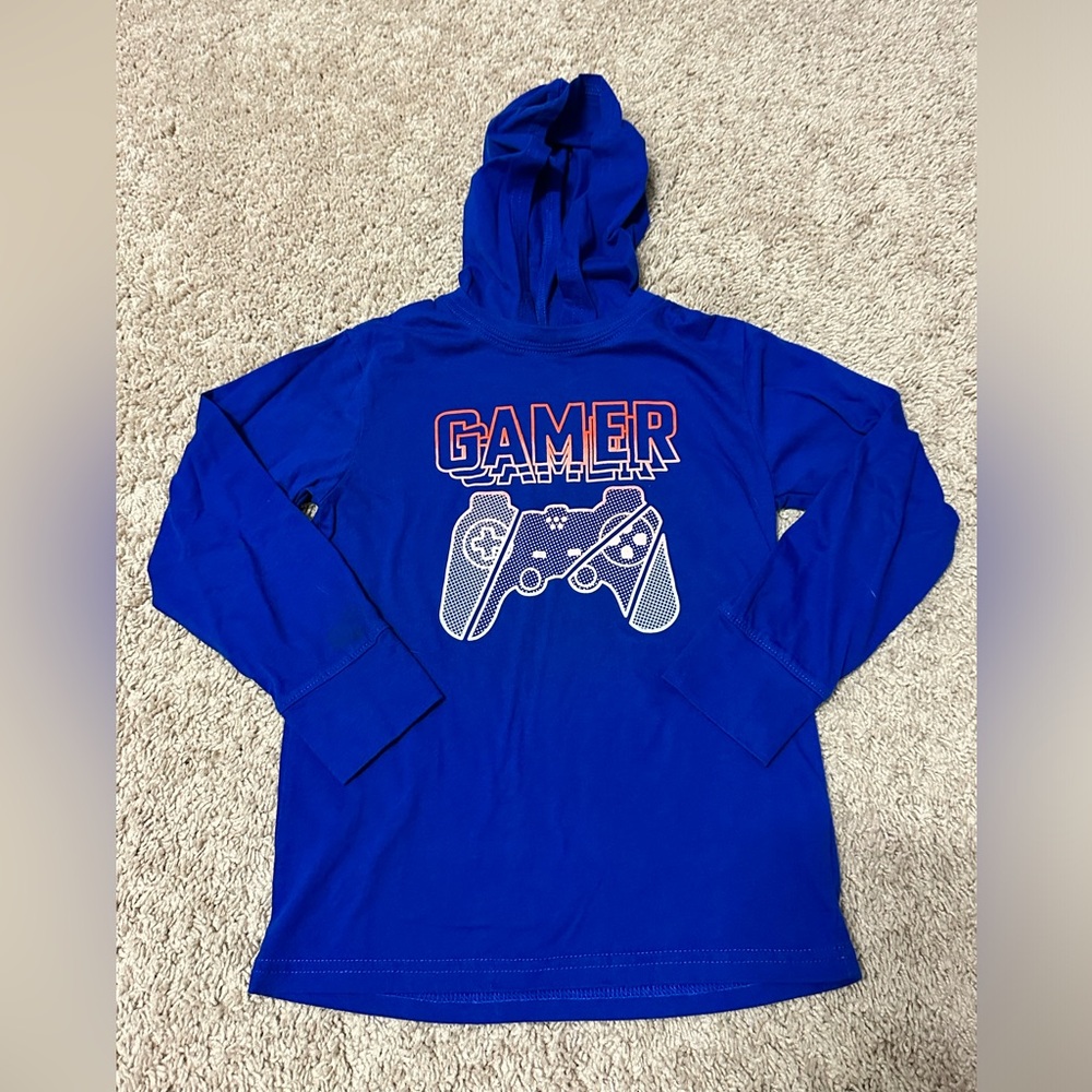 Gamer long sleeved hooded tee shirt